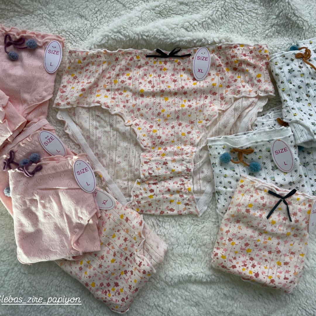 شورت گل گلی